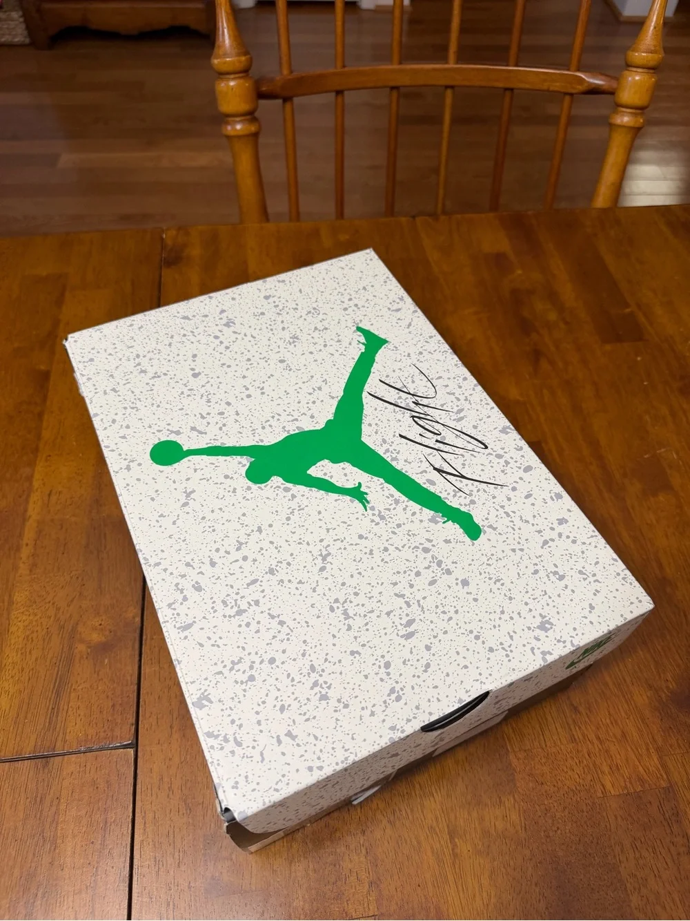 Brand New Nike Air Jordan 4 RM Women's Shoes Size 8.5 8 1/2 Retail $160